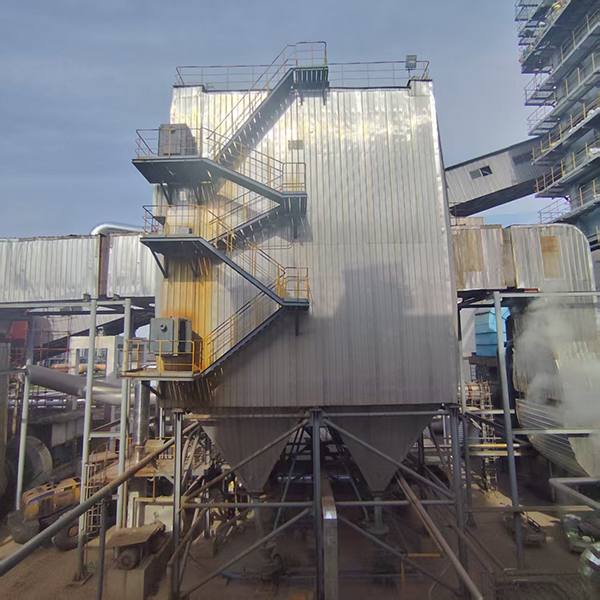 电袋重庆除尘器工程案例： 130T/h锅炉配套电袋重庆除尘器
