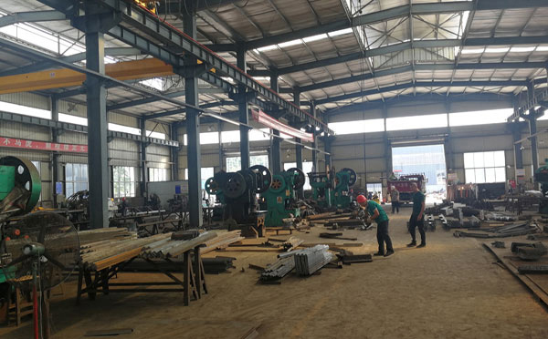 工厂必看：布袋重庆除尘器选型标准与效率优化指南